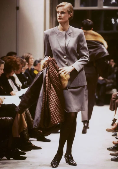 Look 10